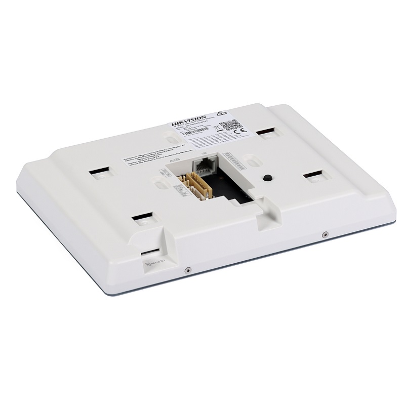 DPG74001-b